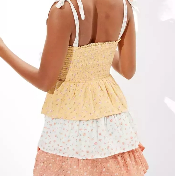 AMERICAN EAGLE SMOCKED DRESS - Picture 2 of 8